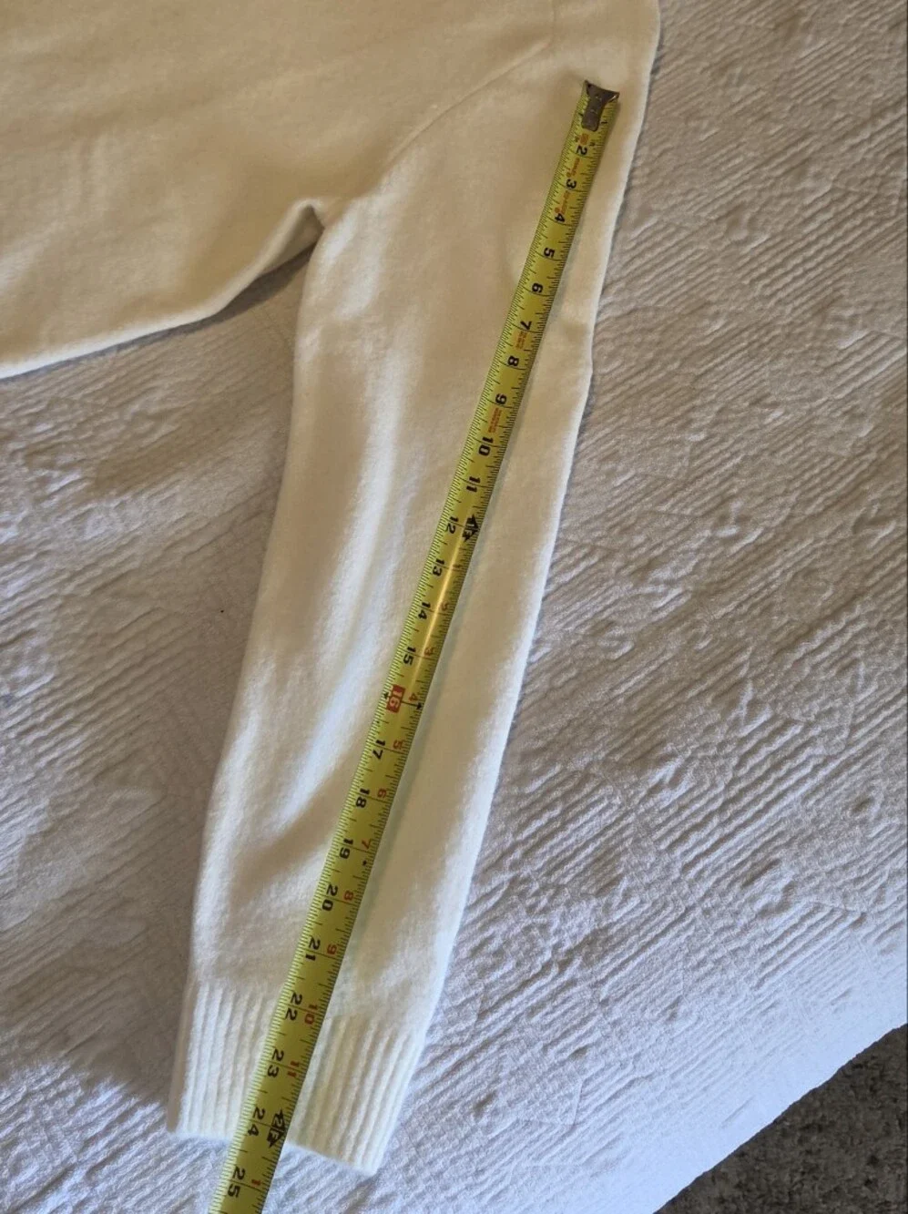 NWT GAP Crewneck Recycled Wool Blend Sweater in Ivory, Men's Size Medium
